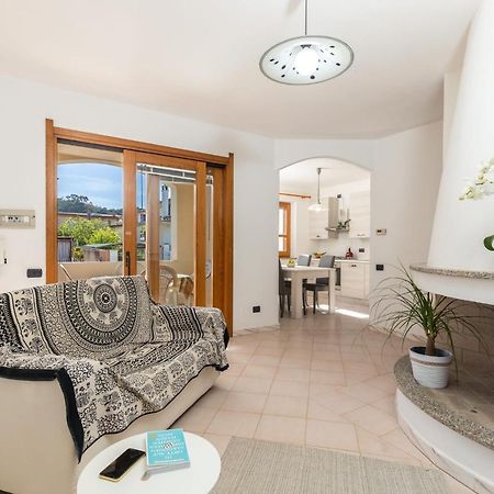 Ferienwohnung Casa A Due Passi Dal Mare Àrbatax Exterior foto