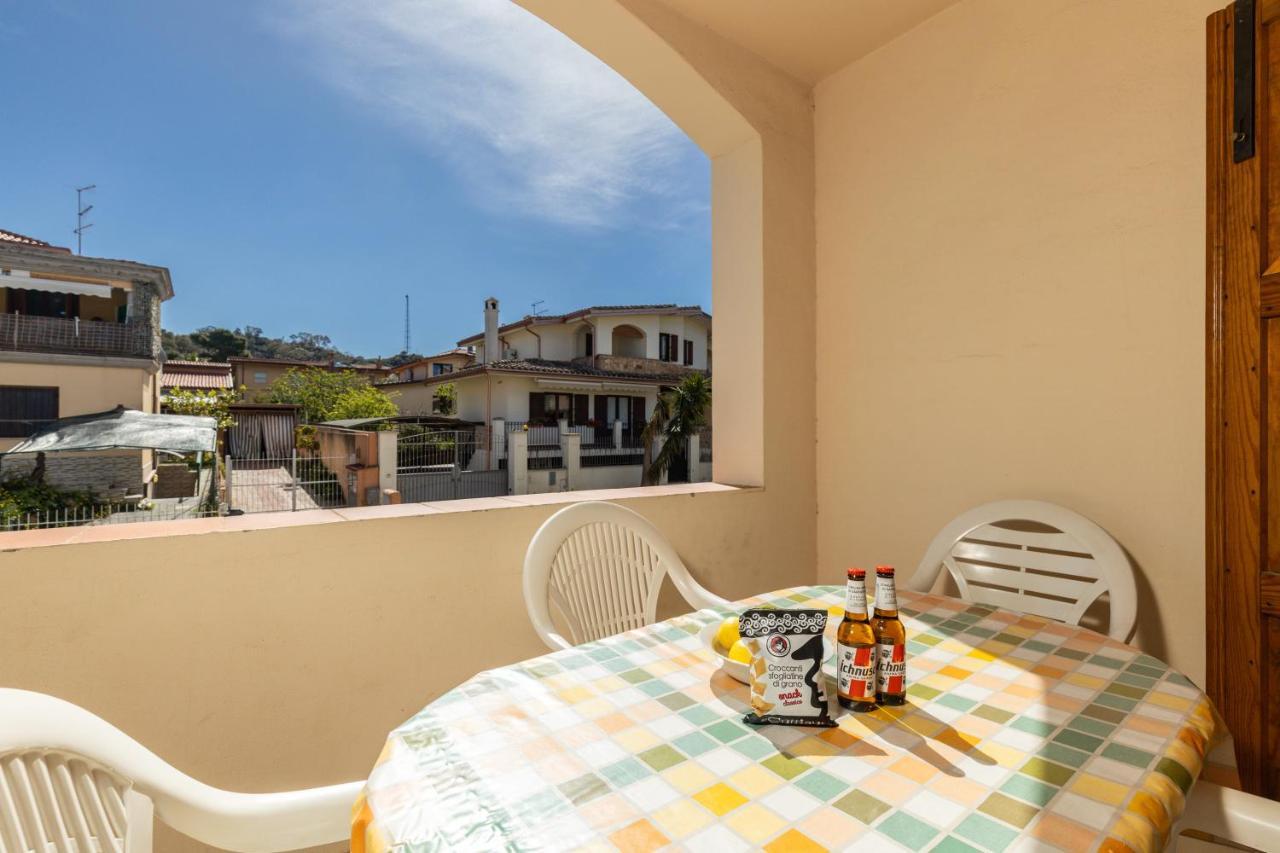 Ferienwohnung Casa A Due Passi Dal Mare Àrbatax Exterior foto