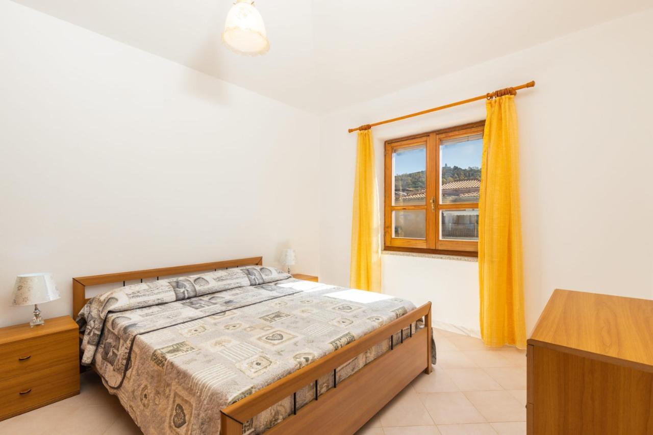 Ferienwohnung Casa A Due Passi Dal Mare Àrbatax Exterior foto