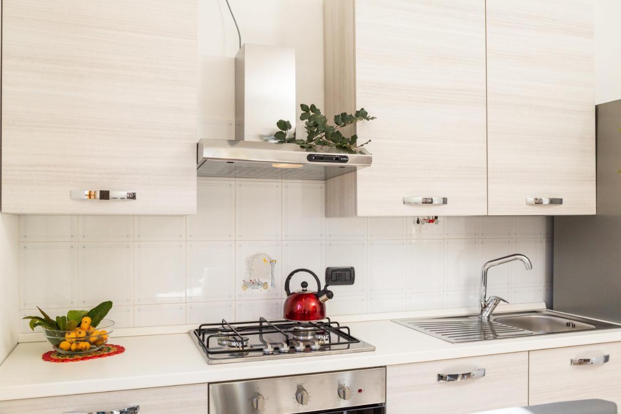 Ferienwohnung Casa A Due Passi Dal Mare Àrbatax Exterior foto