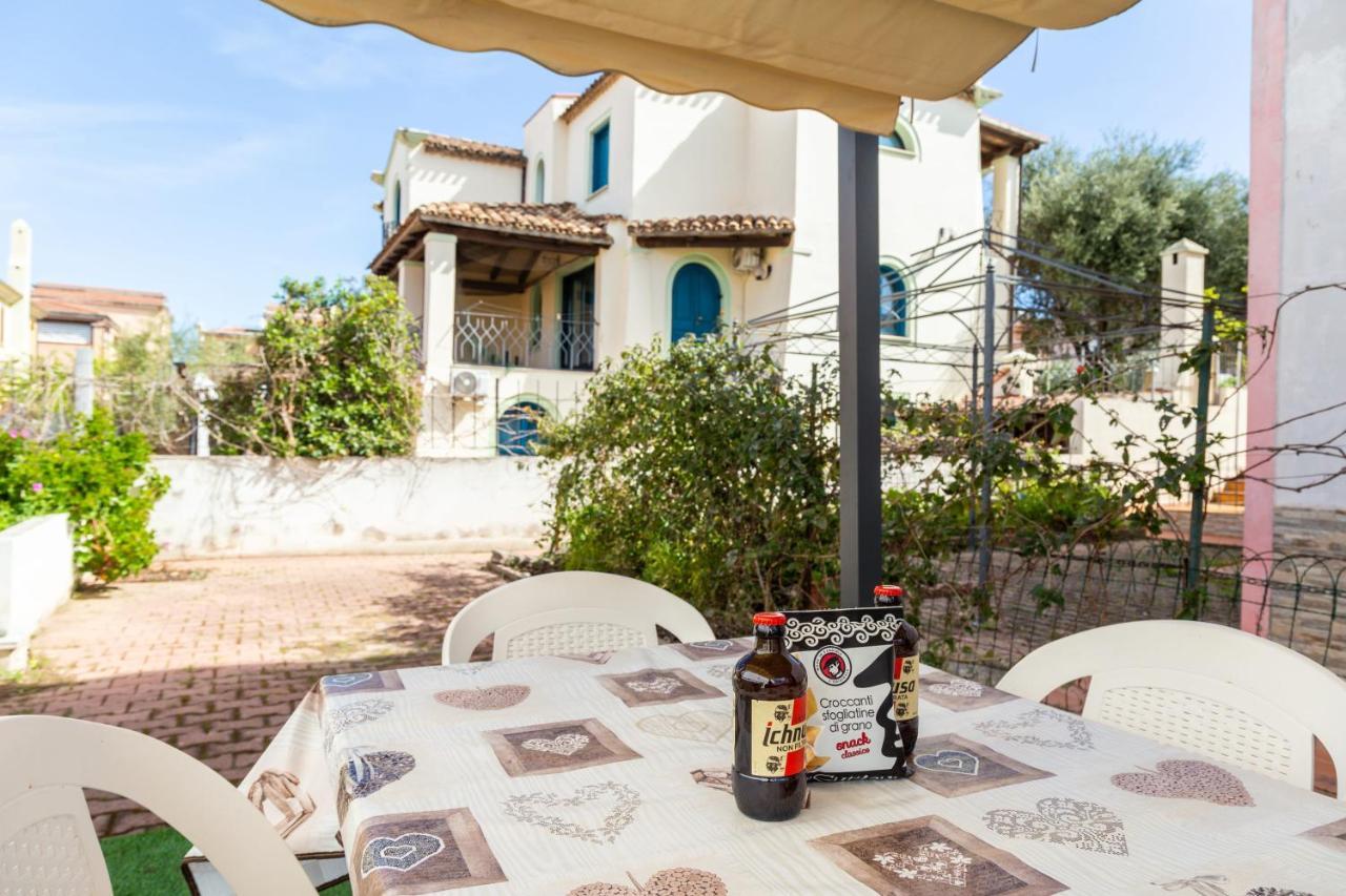 Ferienwohnung Casa A Due Passi Dal Mare Àrbatax Exterior foto