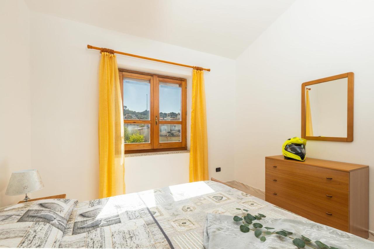 Ferienwohnung Casa A Due Passi Dal Mare Àrbatax Exterior foto