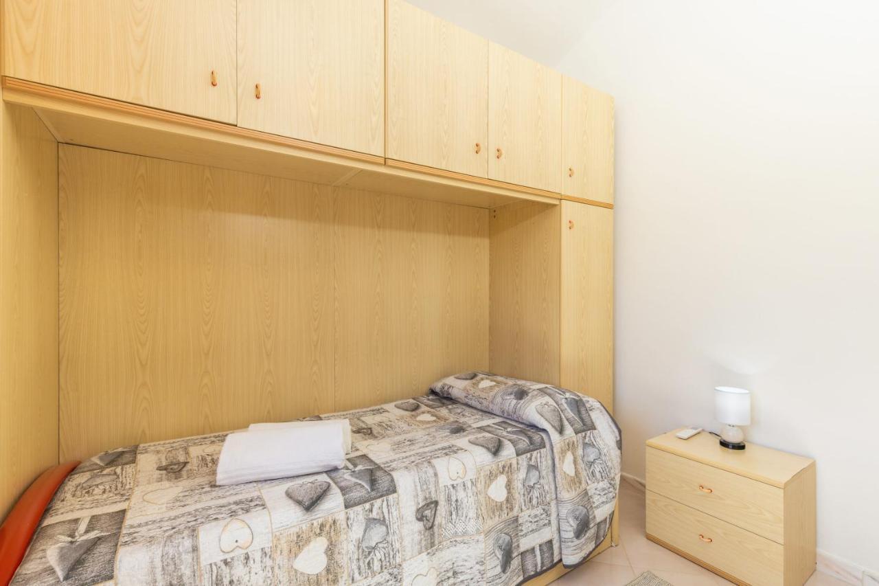 Ferienwohnung Casa A Due Passi Dal Mare Àrbatax Exterior foto